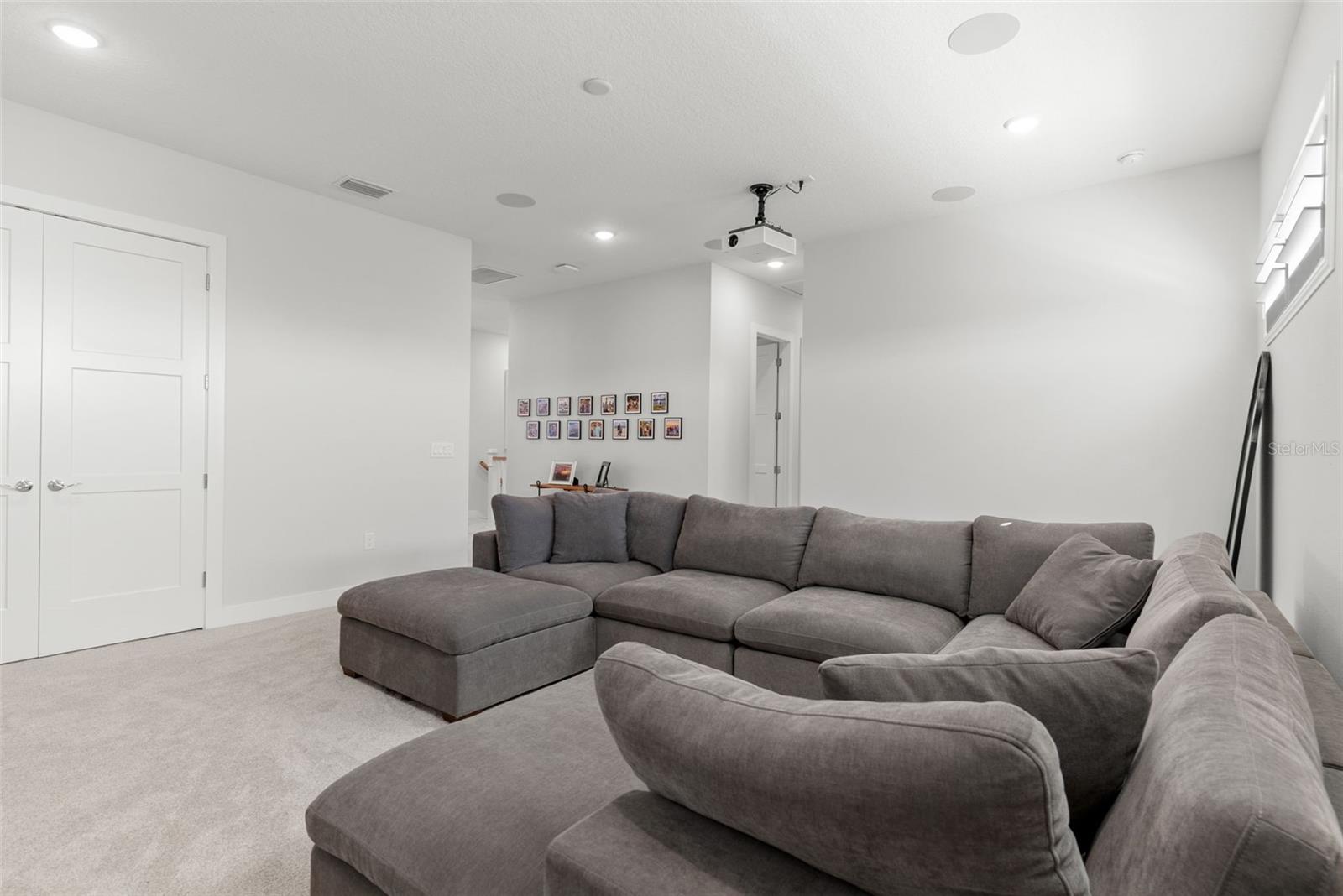 708 PINCKNEY DR