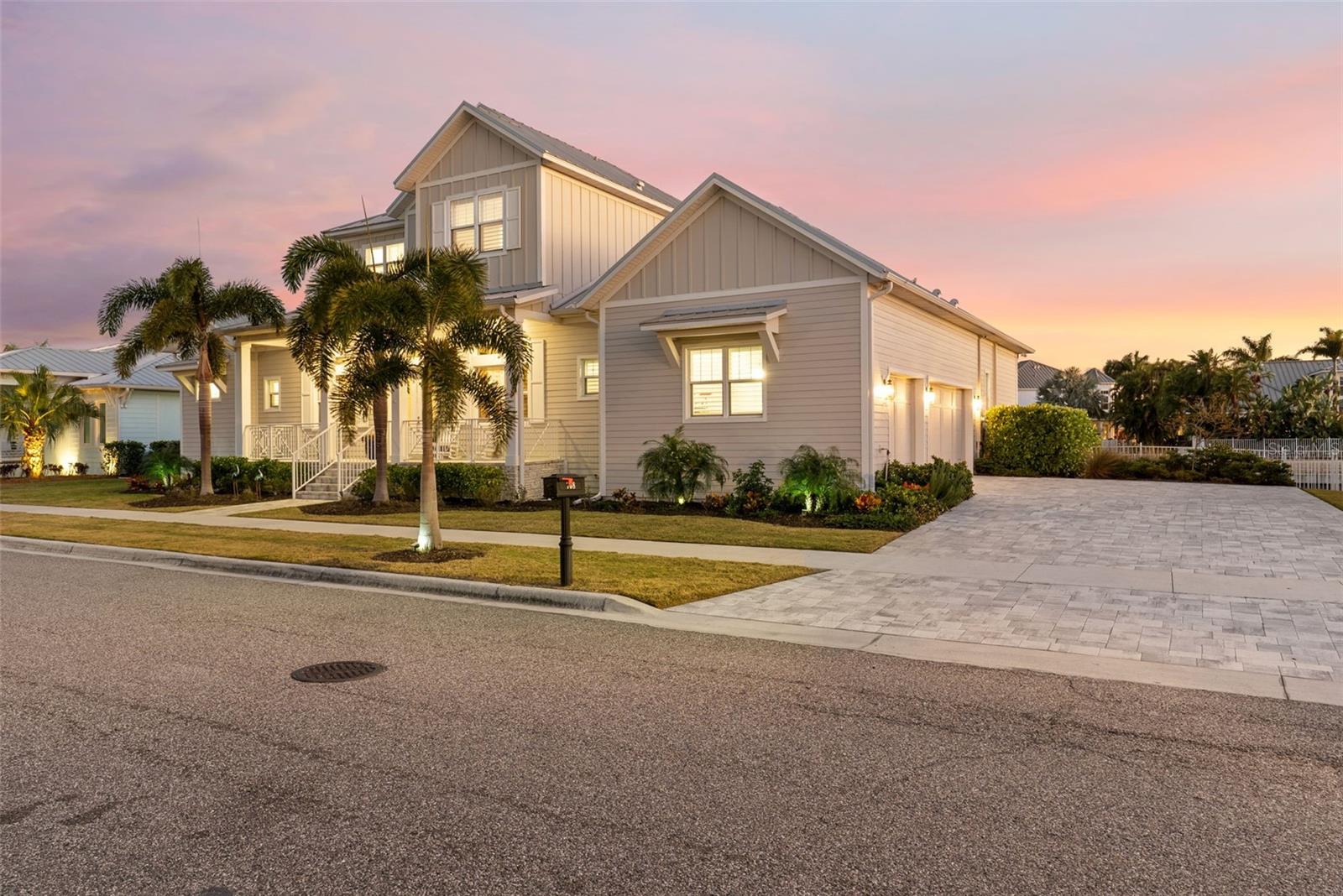 708 PINCKNEY DR