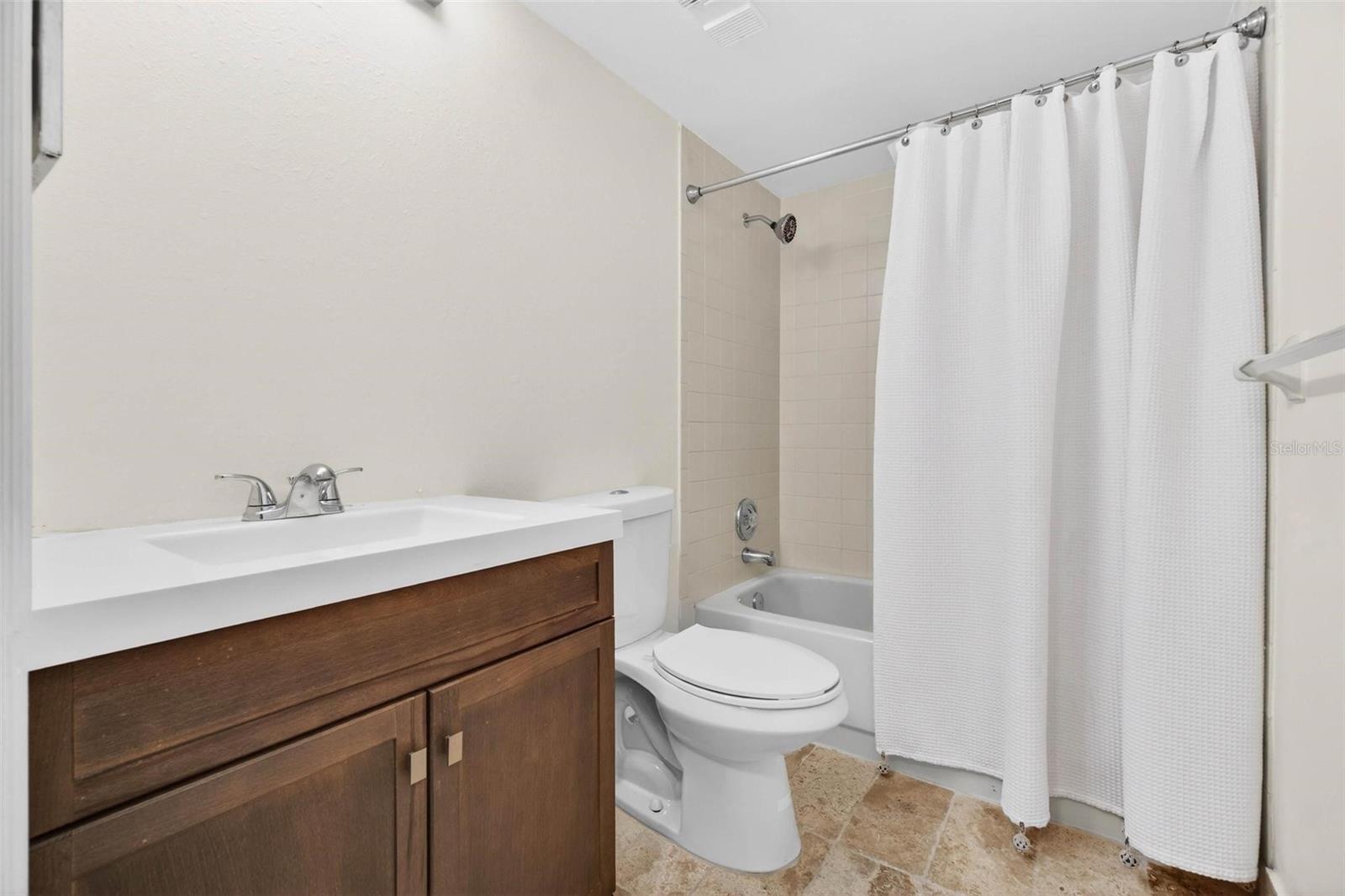 90 S HIGHLAND AVE #102