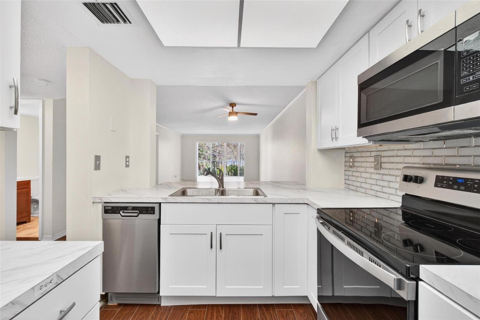 90 S HIGHLAND AVE #102