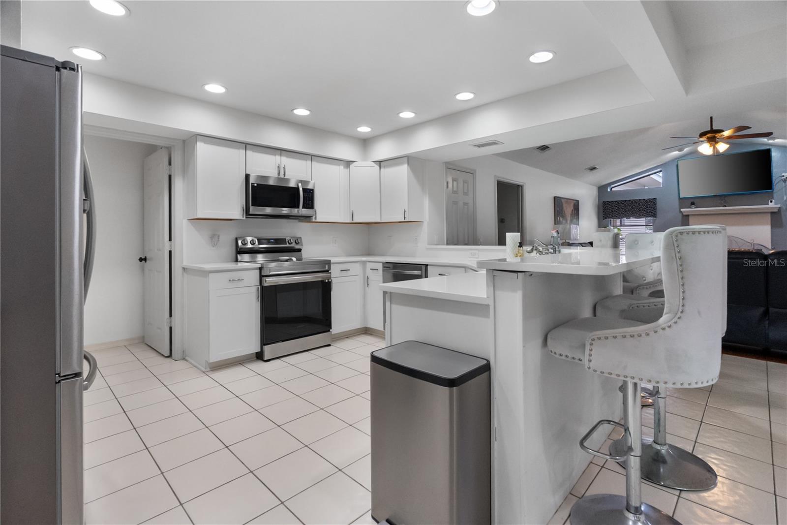 1619 PALACE CT
