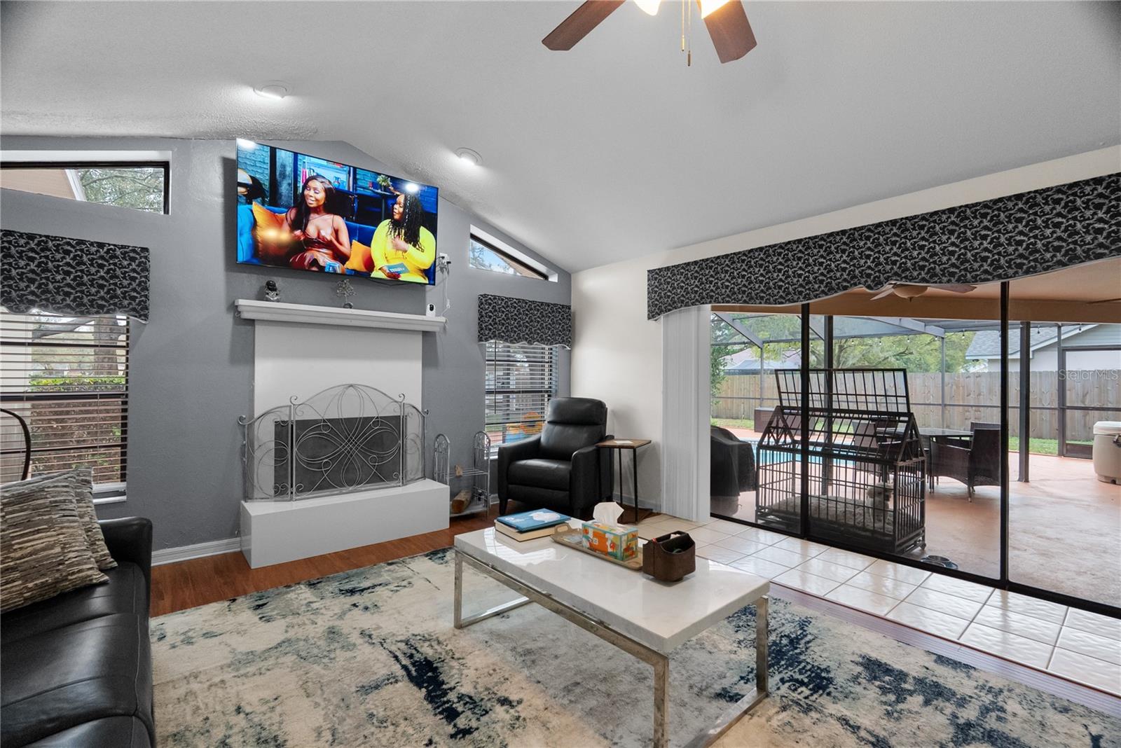 1619 PALACE CT