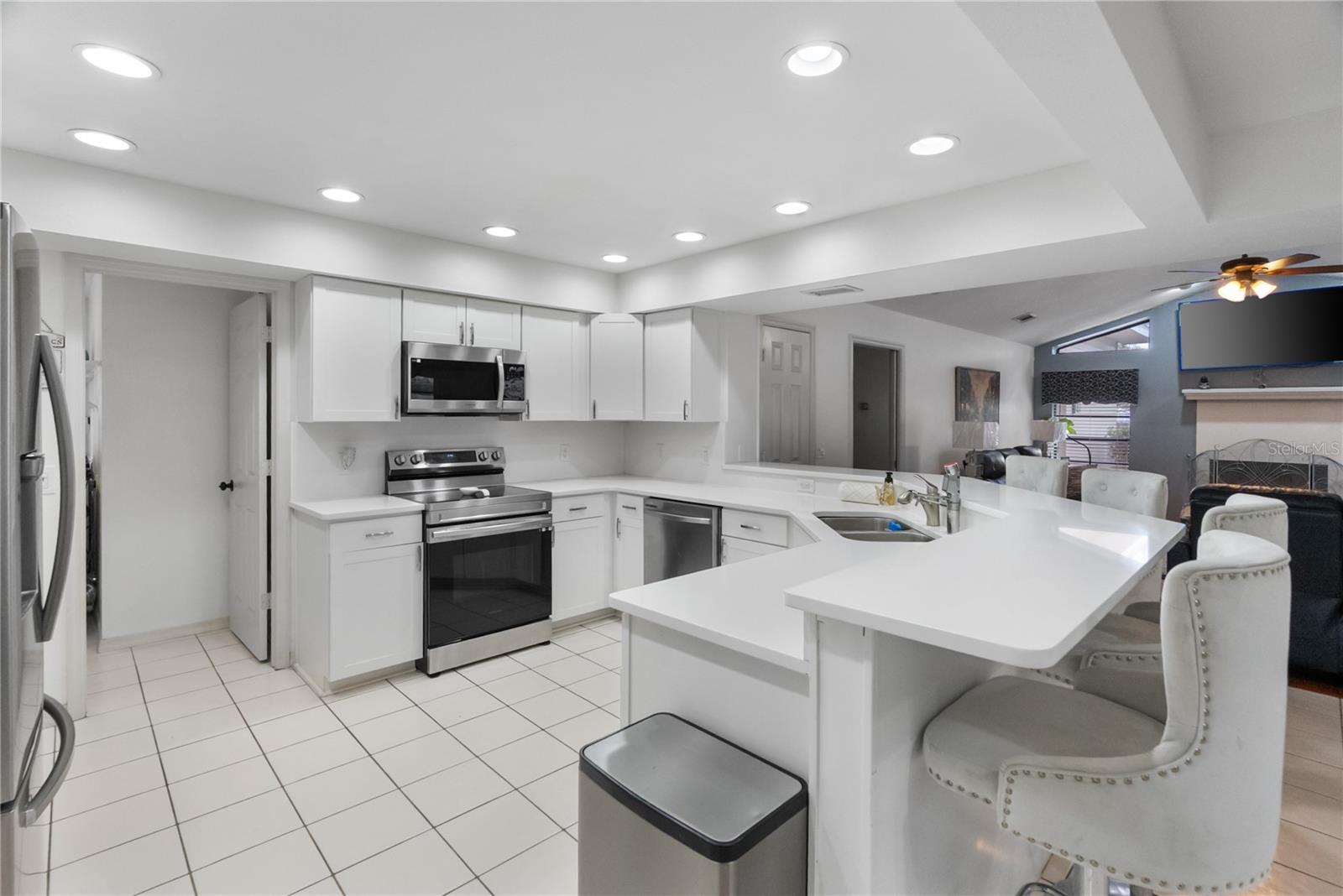 1619 PALACE CT