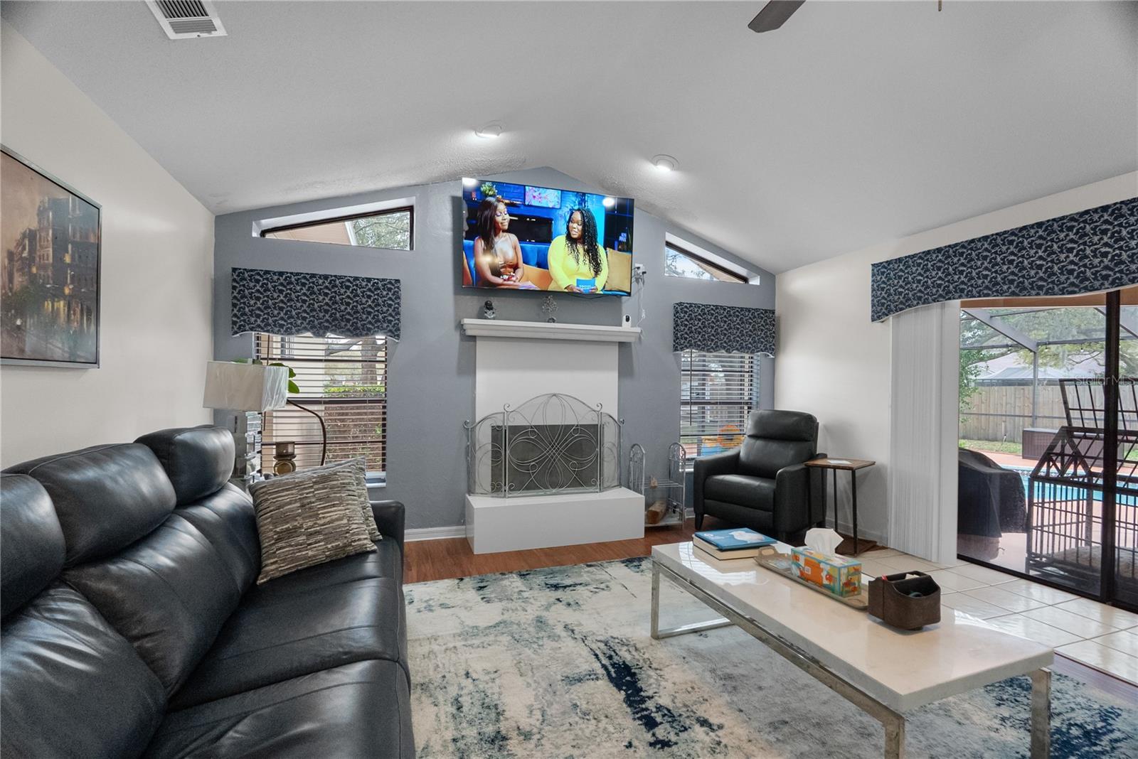 1619 PALACE CT