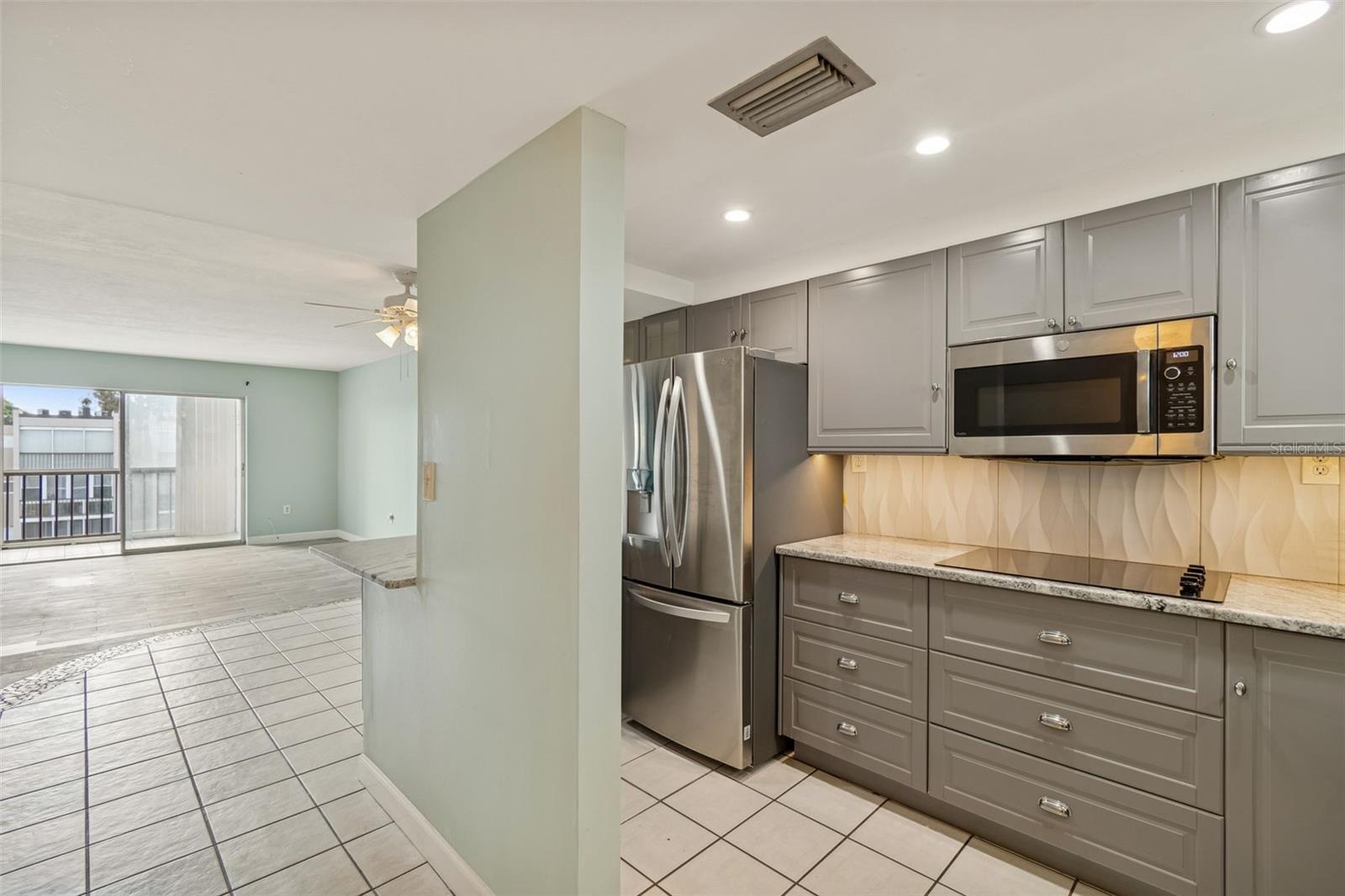 1243 S MARTIN LUTHER KING JR AVE #B501