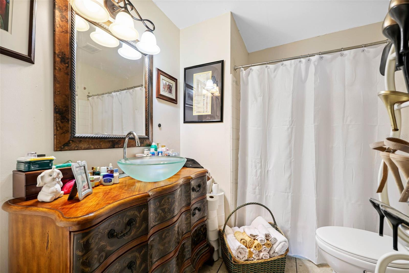 7300 SUNSHINE SKYWAY LN S #210