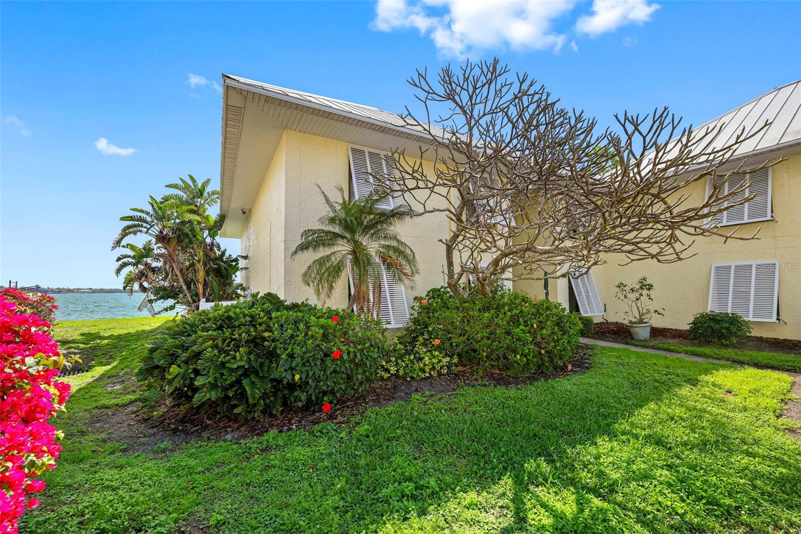 7300 SUNSHINE SKYWAY LN S #210