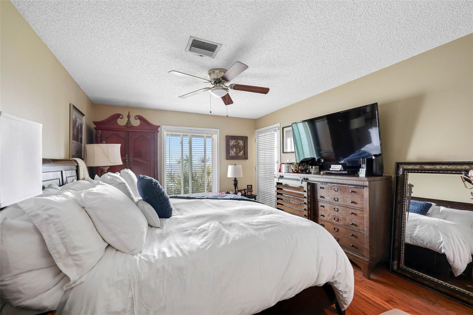 7300 SUNSHINE SKYWAY LN S #210