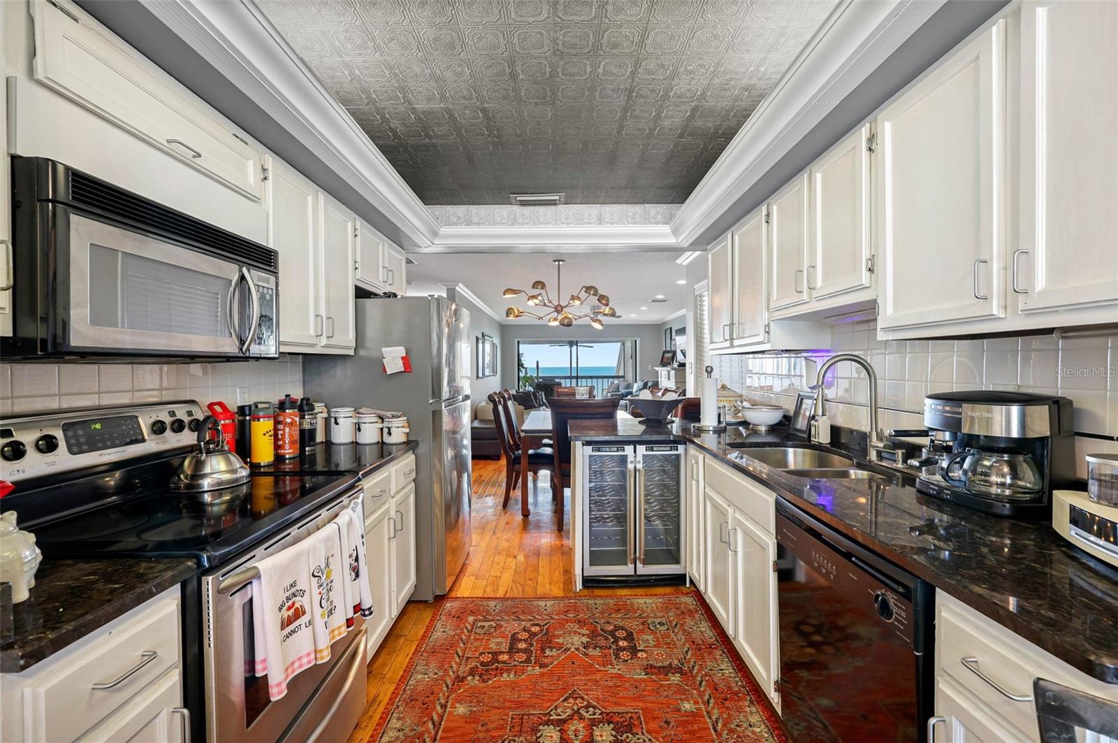 7300 SUNSHINE SKYWAY LN S #210