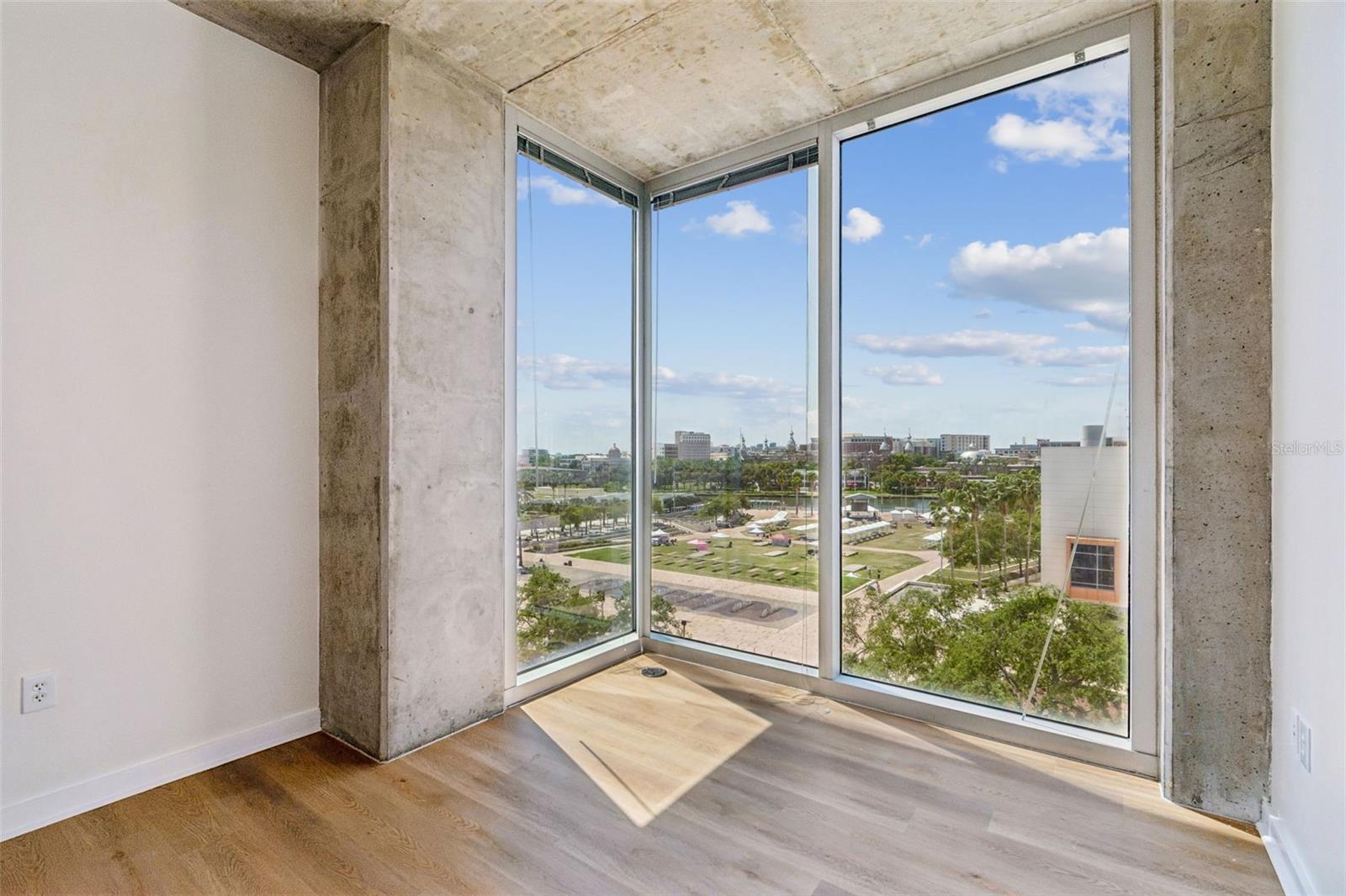 777 N ASHLEY DR #502