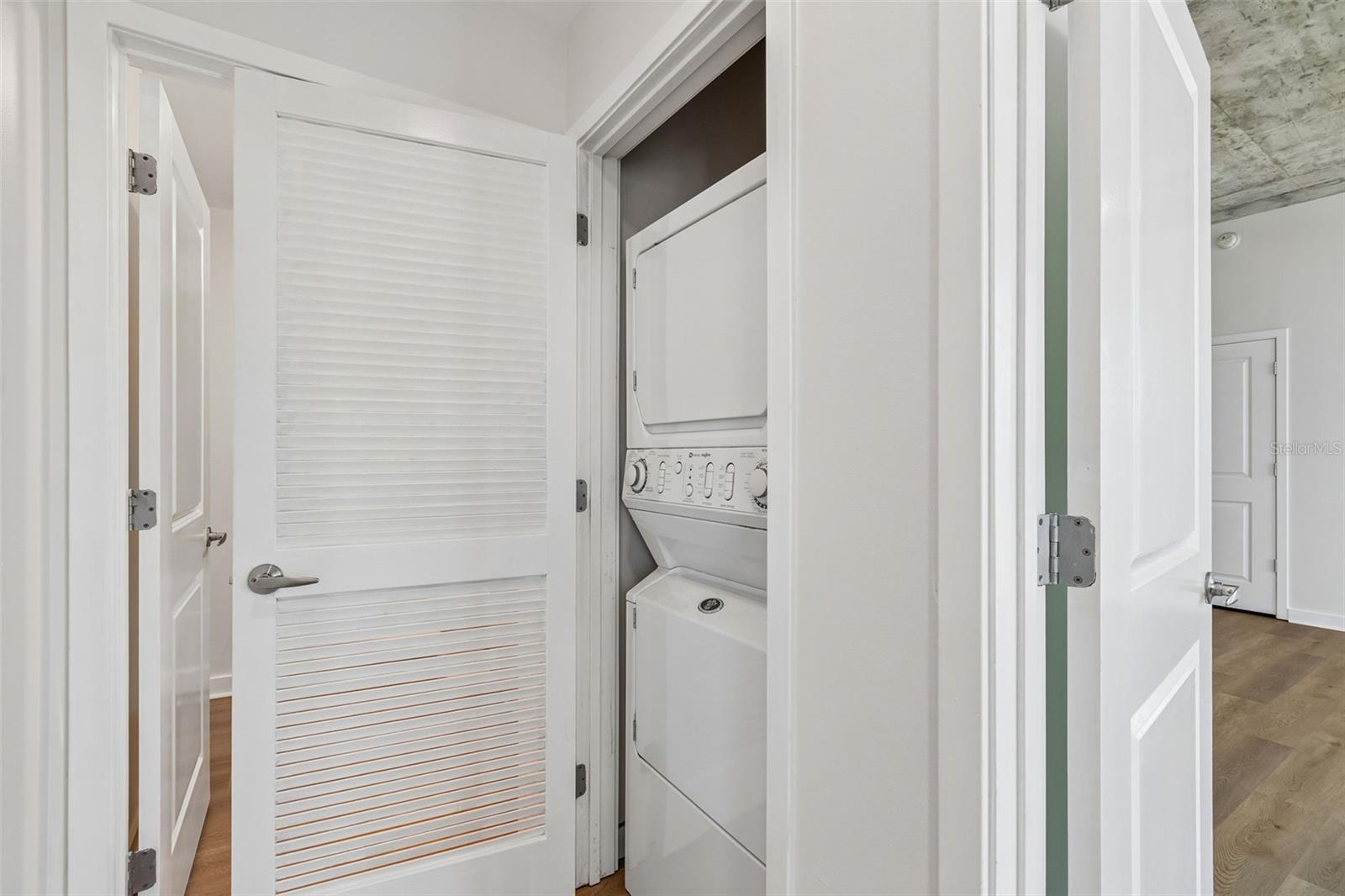 777 N ASHLEY DR #502