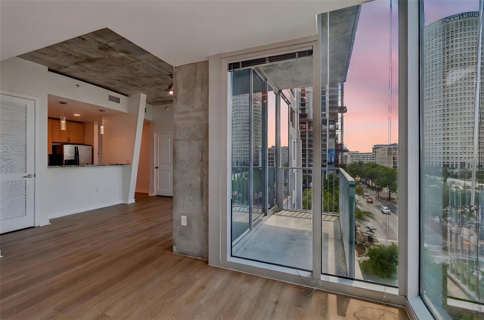 777 N ASHLEY DR #502