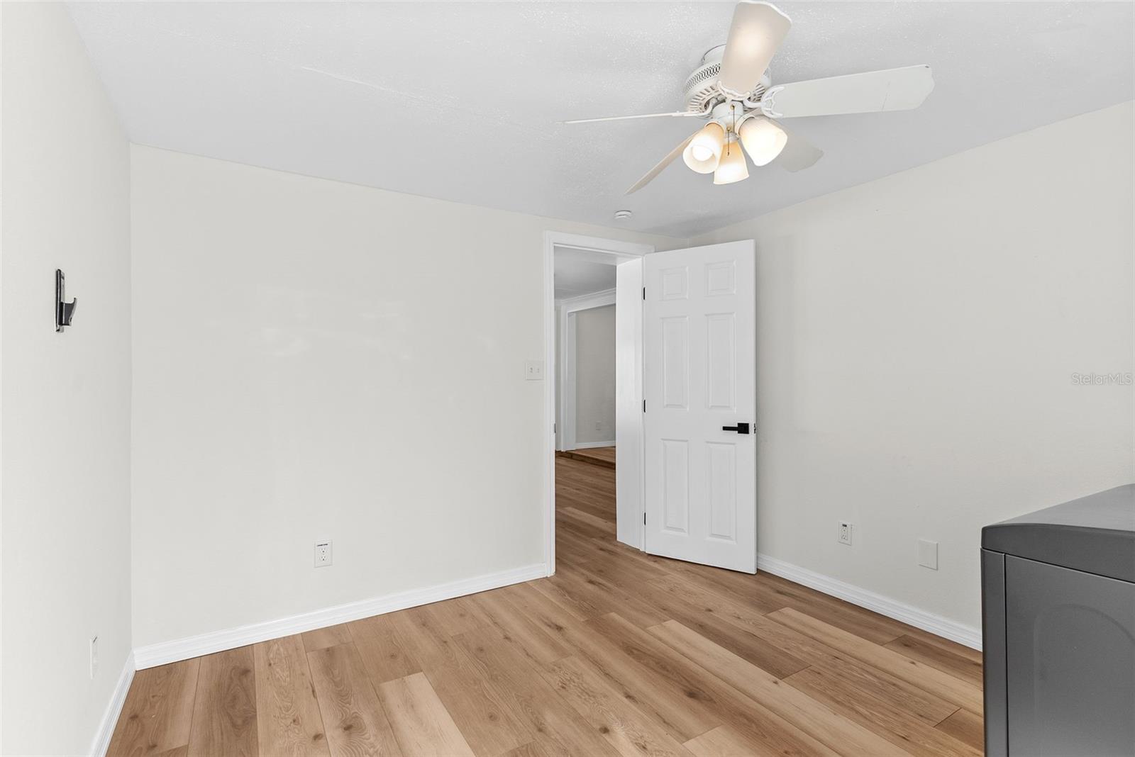 4708 W EL PRADO BLVD
