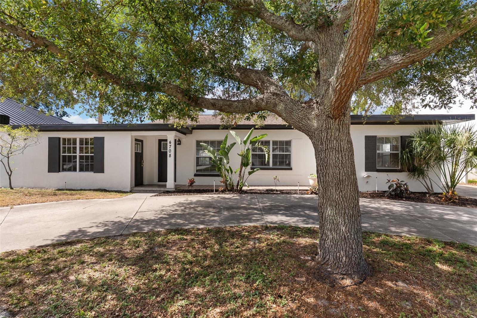 4708 W EL PRADO BLVD