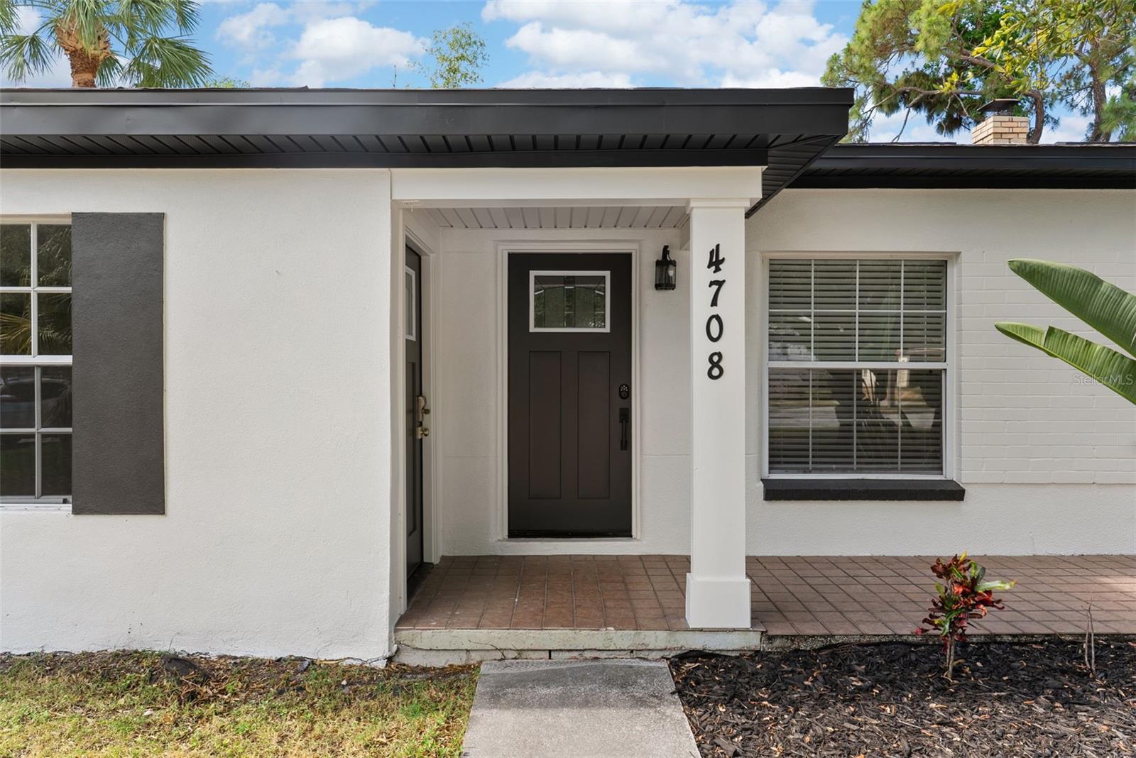 4708 W EL PRADO BLVD