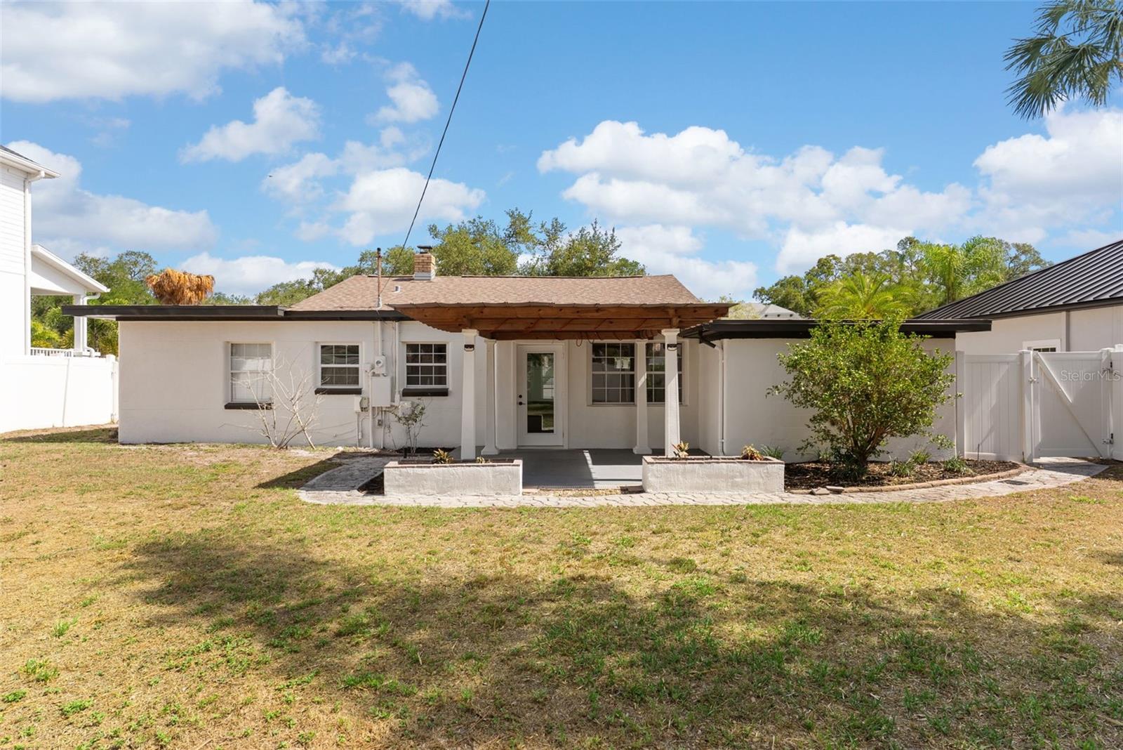 4708 W EL PRADO BLVD