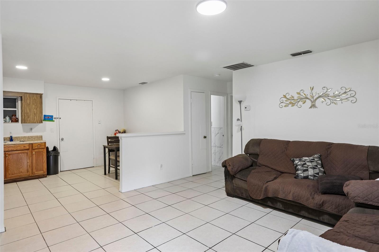 15134 VERONA AVE