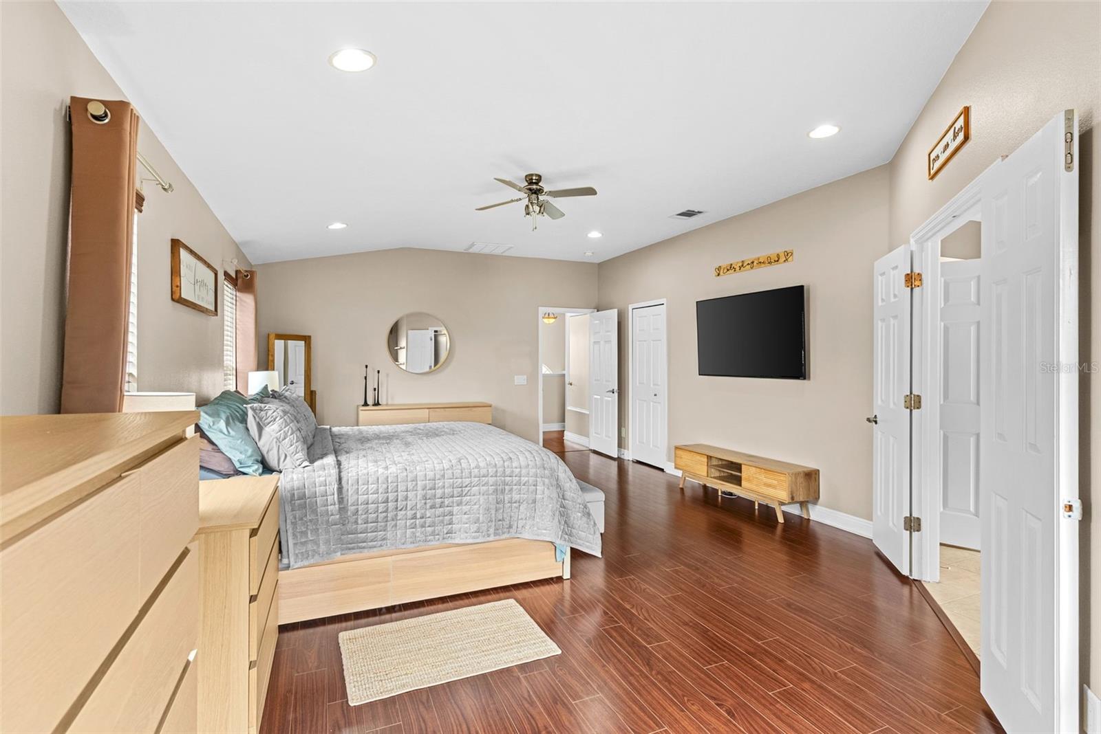 7627 RATHDOWN LN