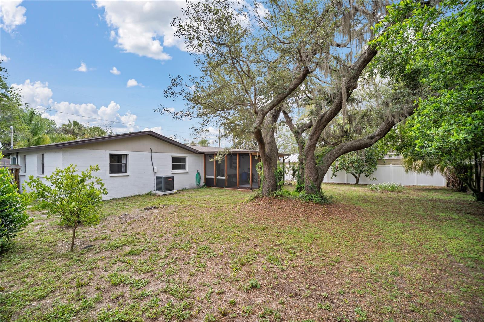 10708 N OJUS DR