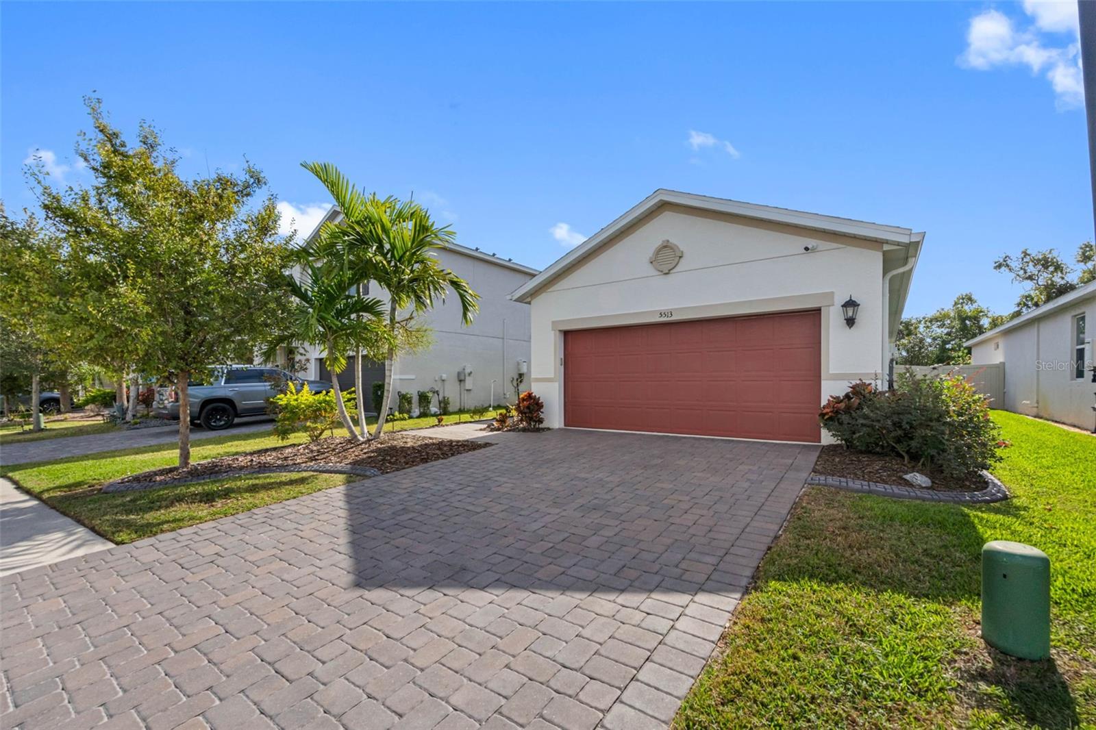 5513 LOS ROBLES CT