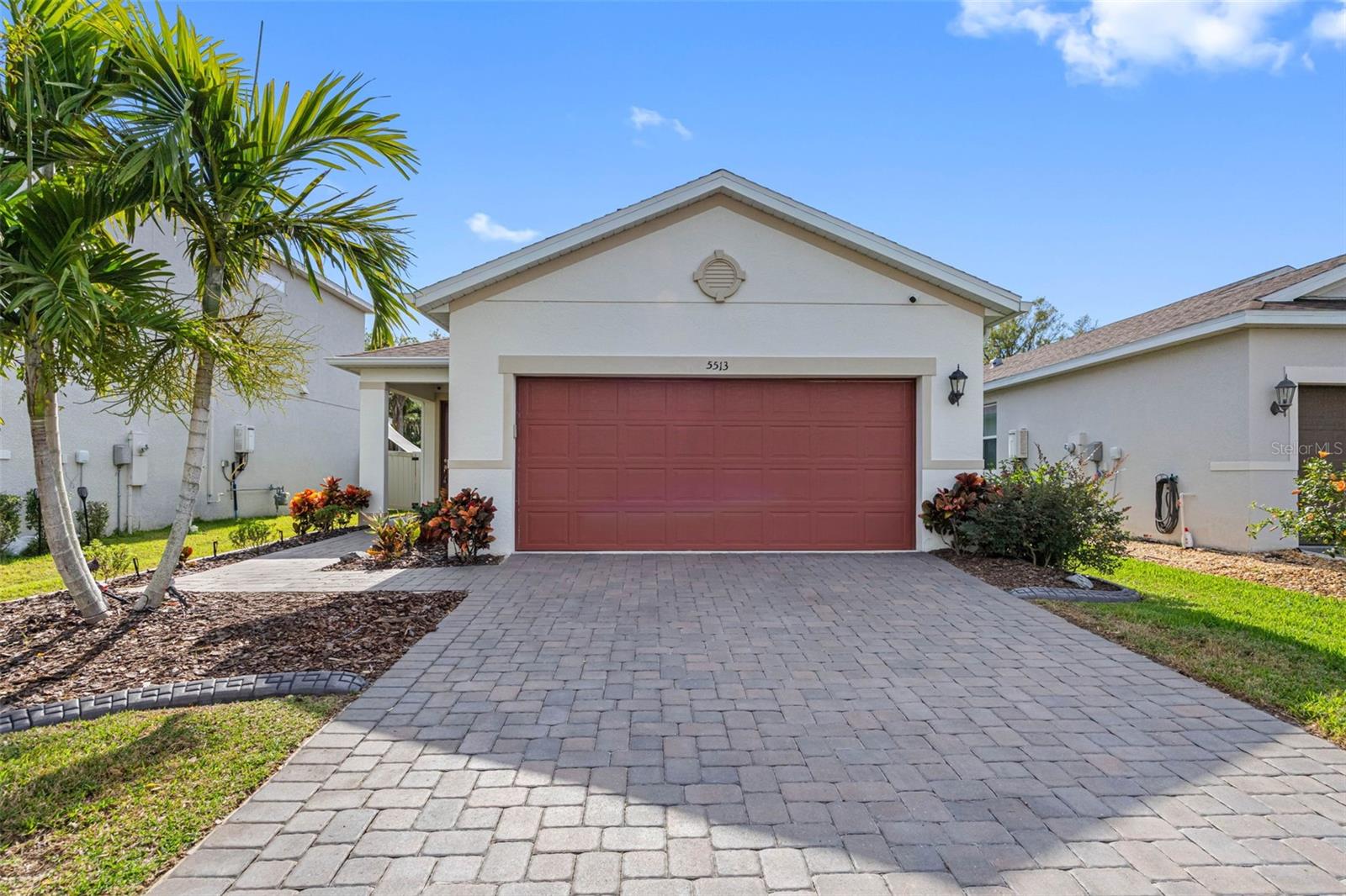 5513 LOS ROBLES CT