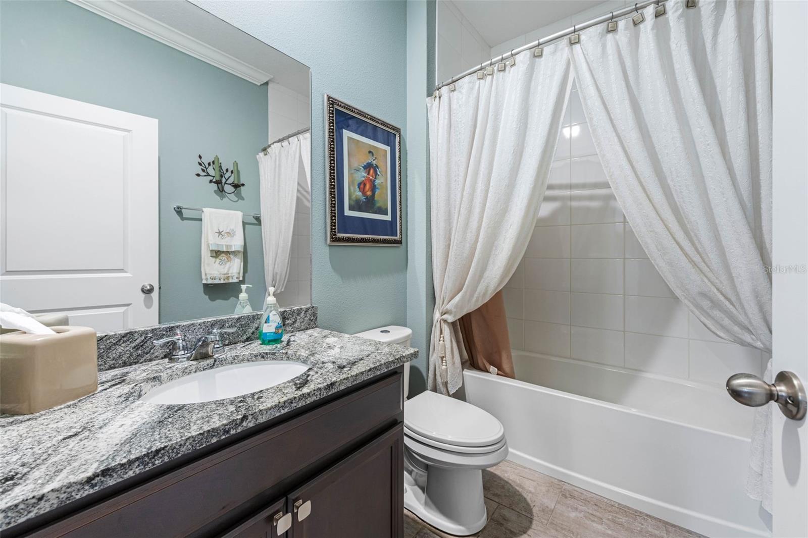 5513 LOS ROBLES CT