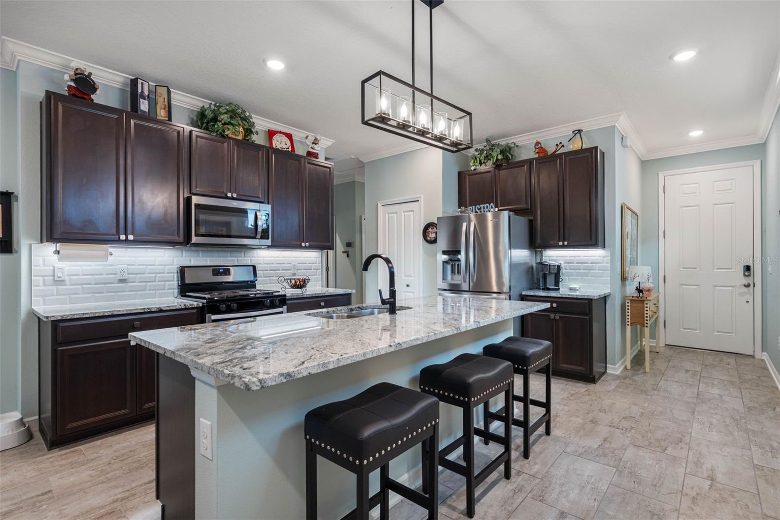 5513 LOS ROBLES CT