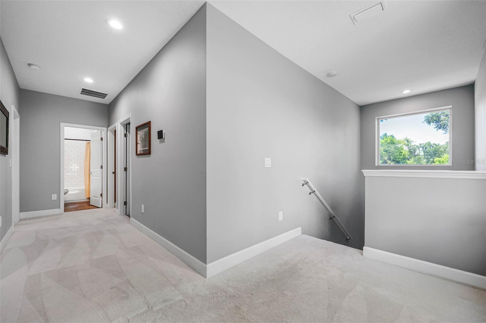 7507 N DARTMOUTH AVE