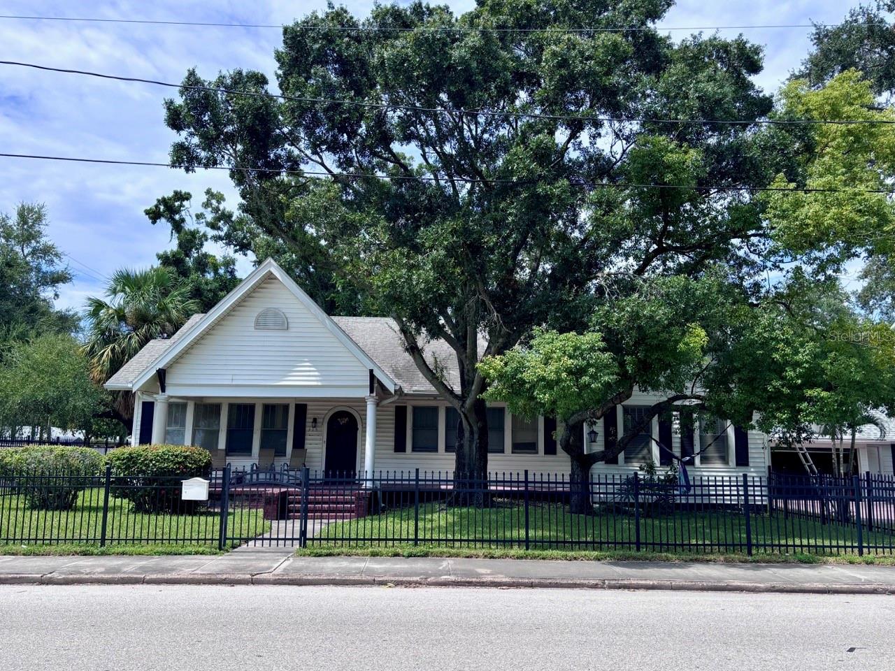 315 S BERMUDA BLVD