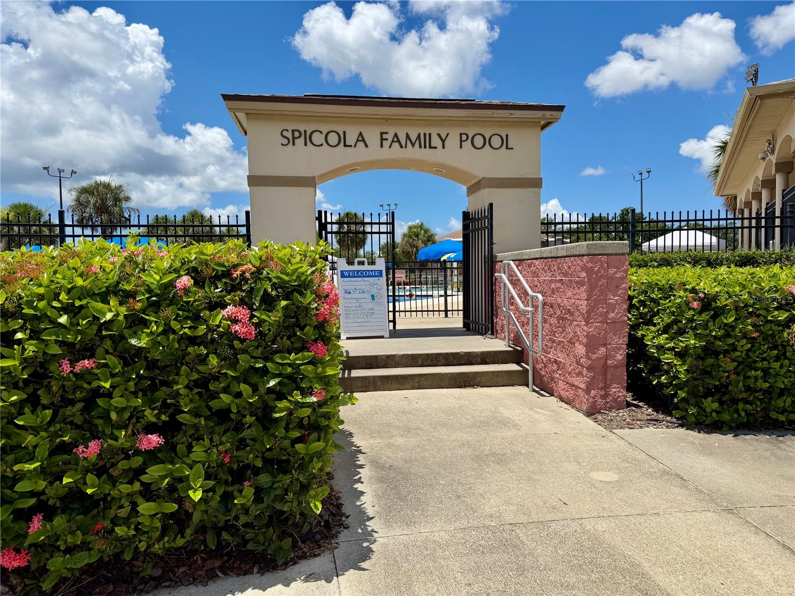 315 S BERMUDA BLVD