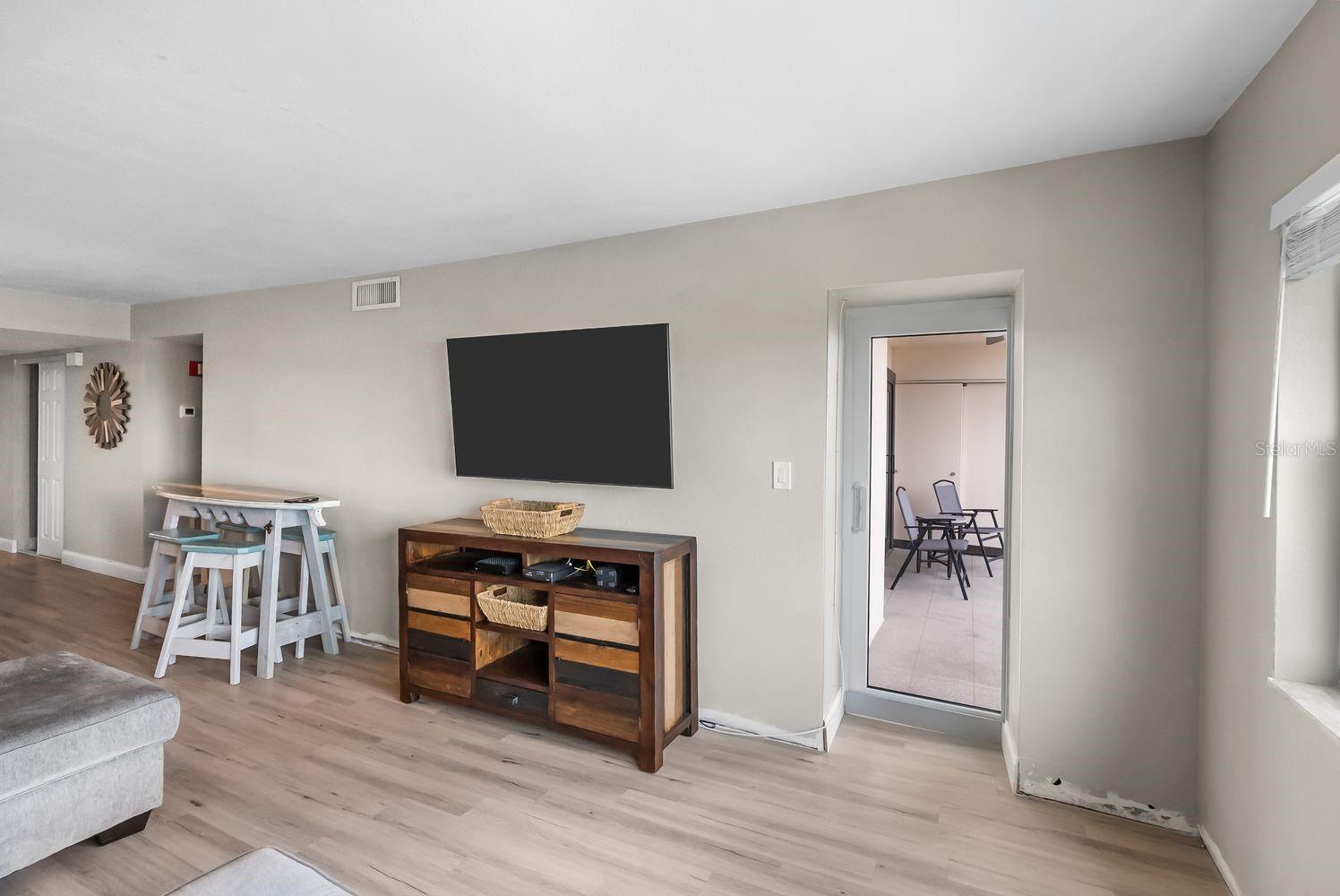 1270 GULF BLVD #606