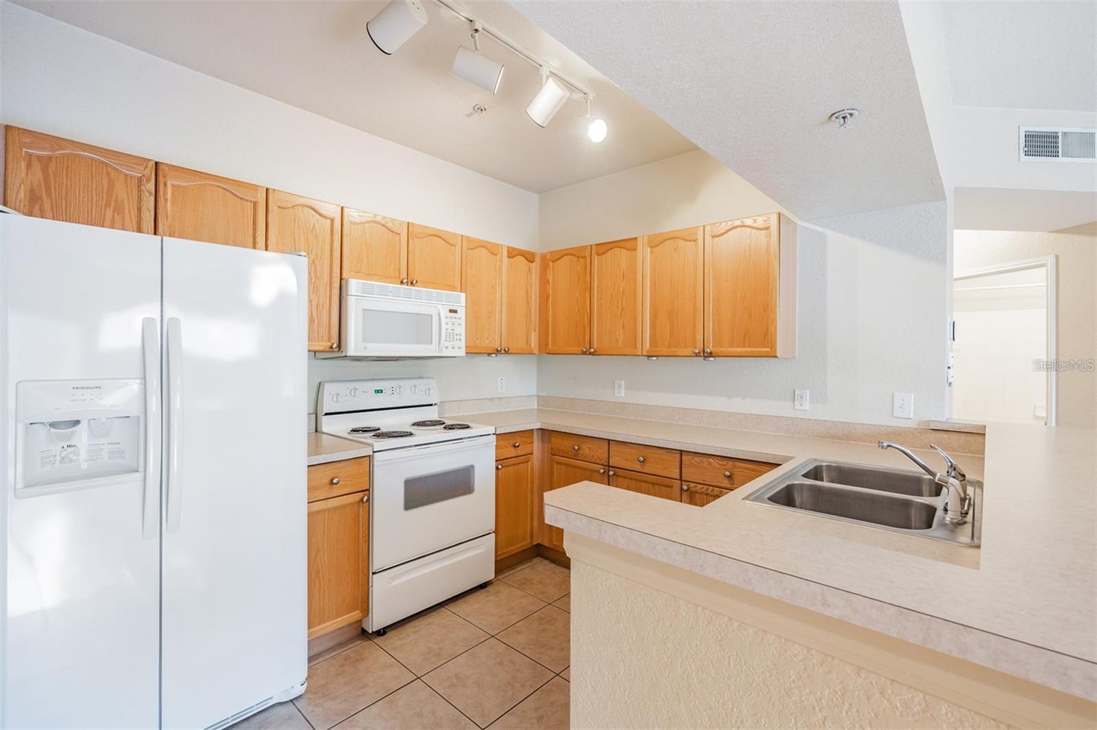 5125 PALM SPRINGS BLVD #8203