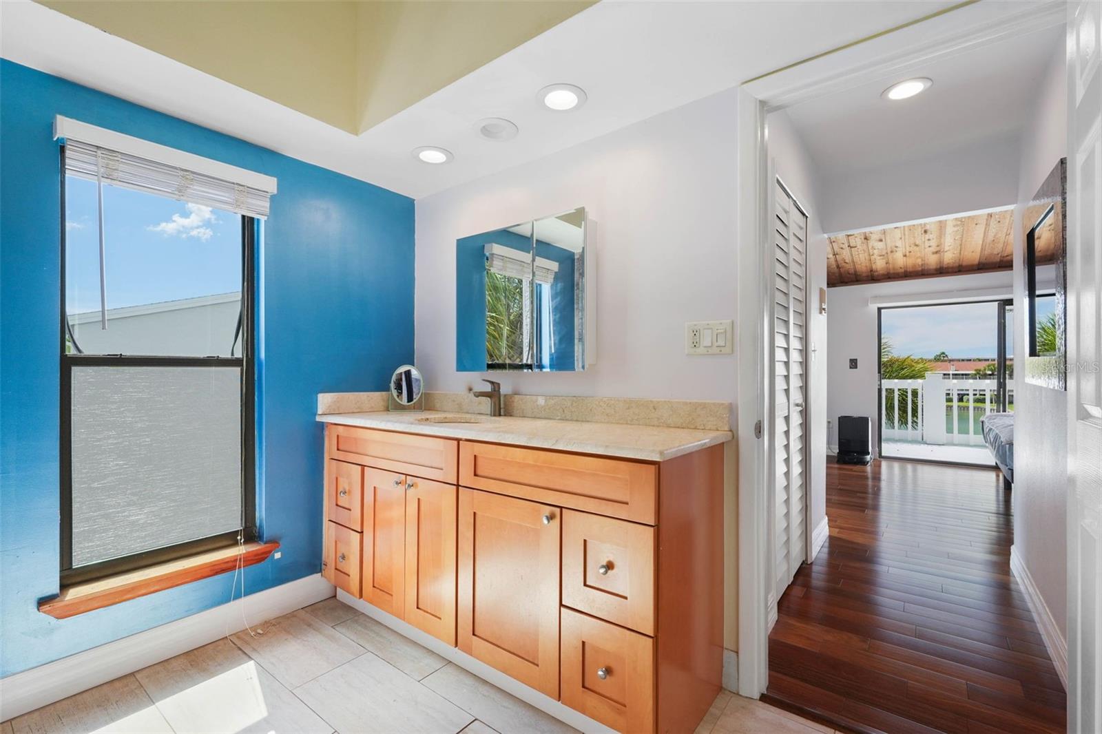 12140 CAPRI CIR S