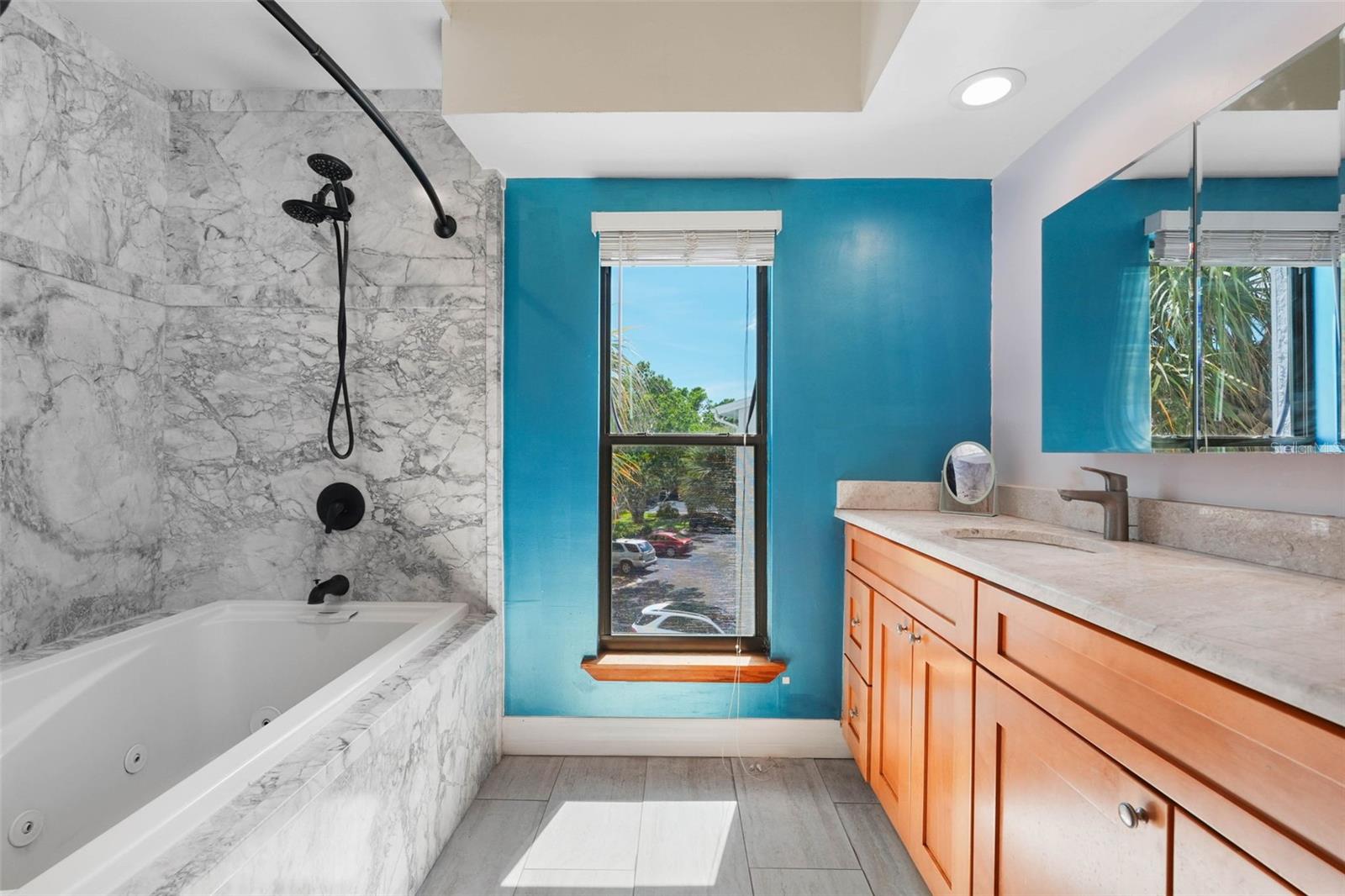 12140 CAPRI CIR S