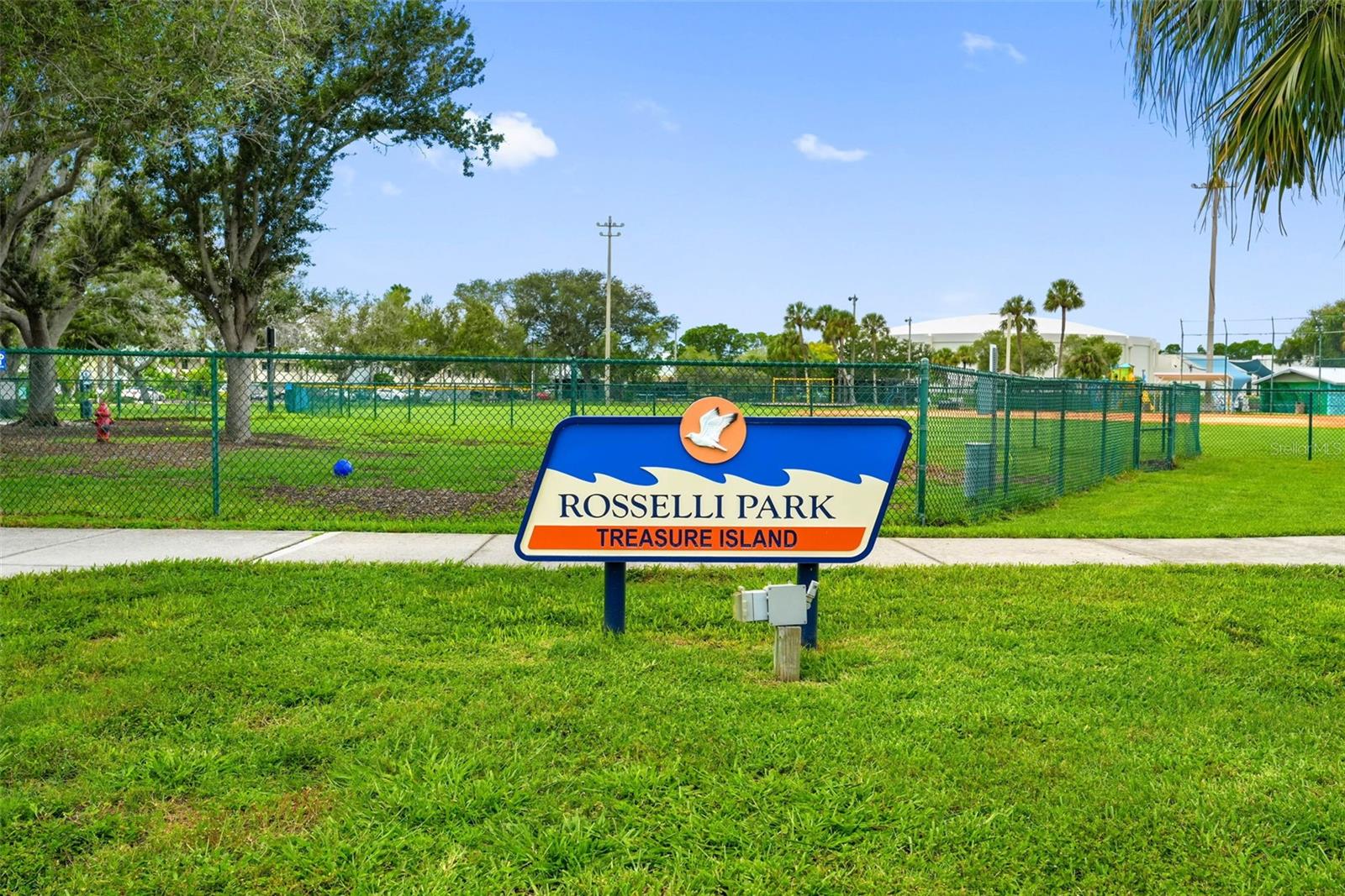 12140 CAPRI CIR S