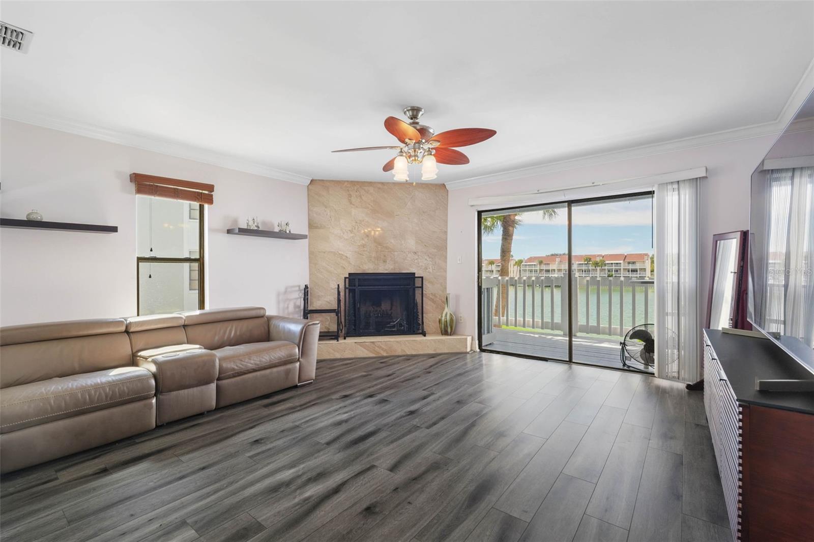 12140 CAPRI CIR S