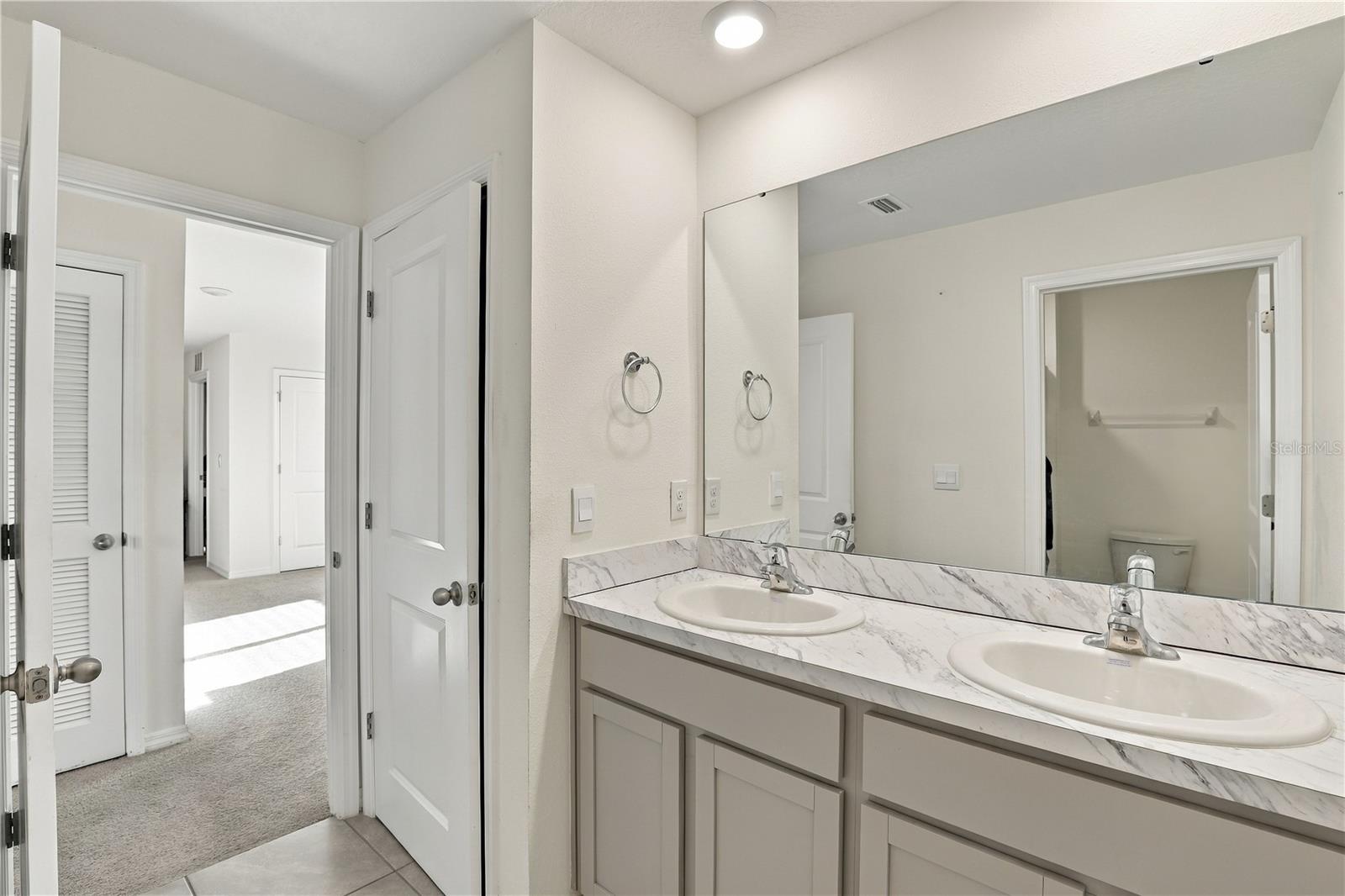 8880 SW 50TH TER