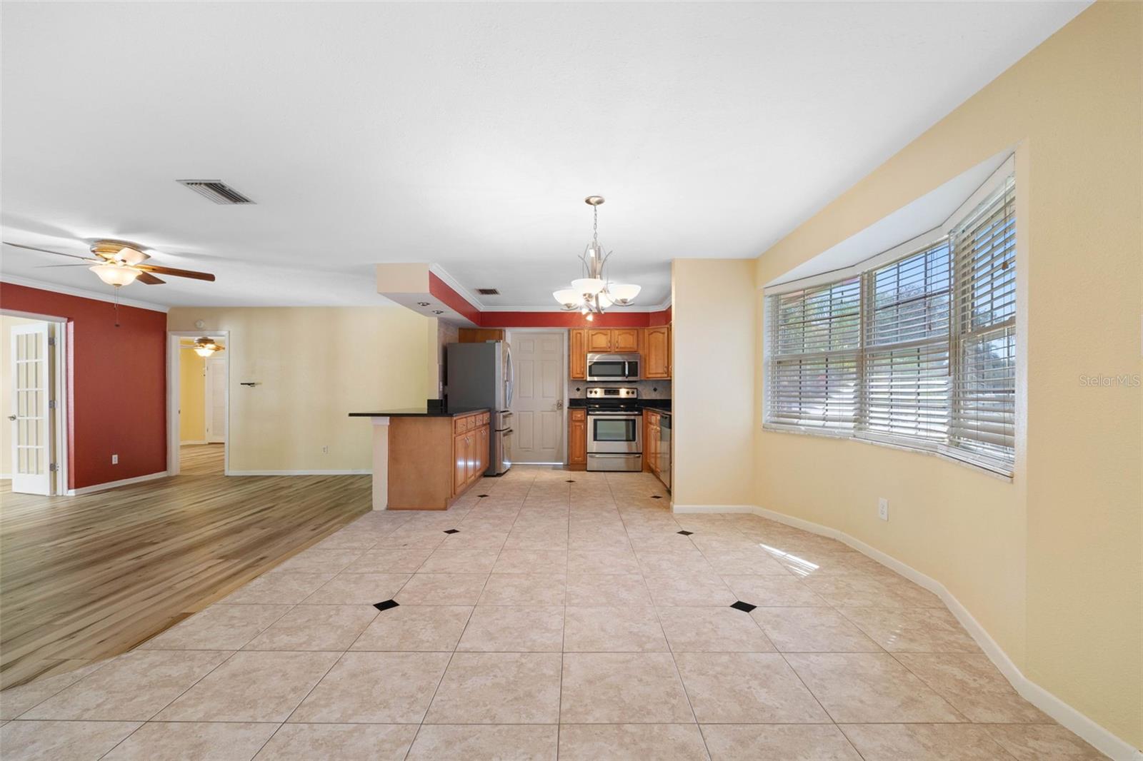 14331 APACHE AVE