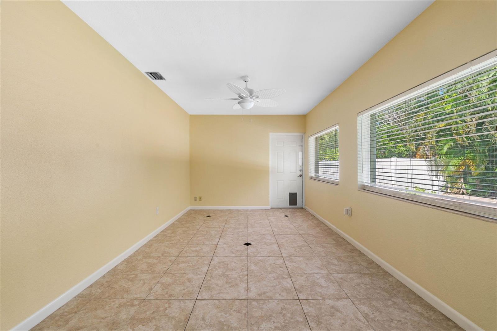 14331 APACHE AVE