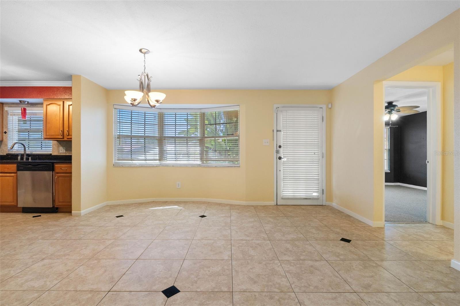 14331 APACHE AVE