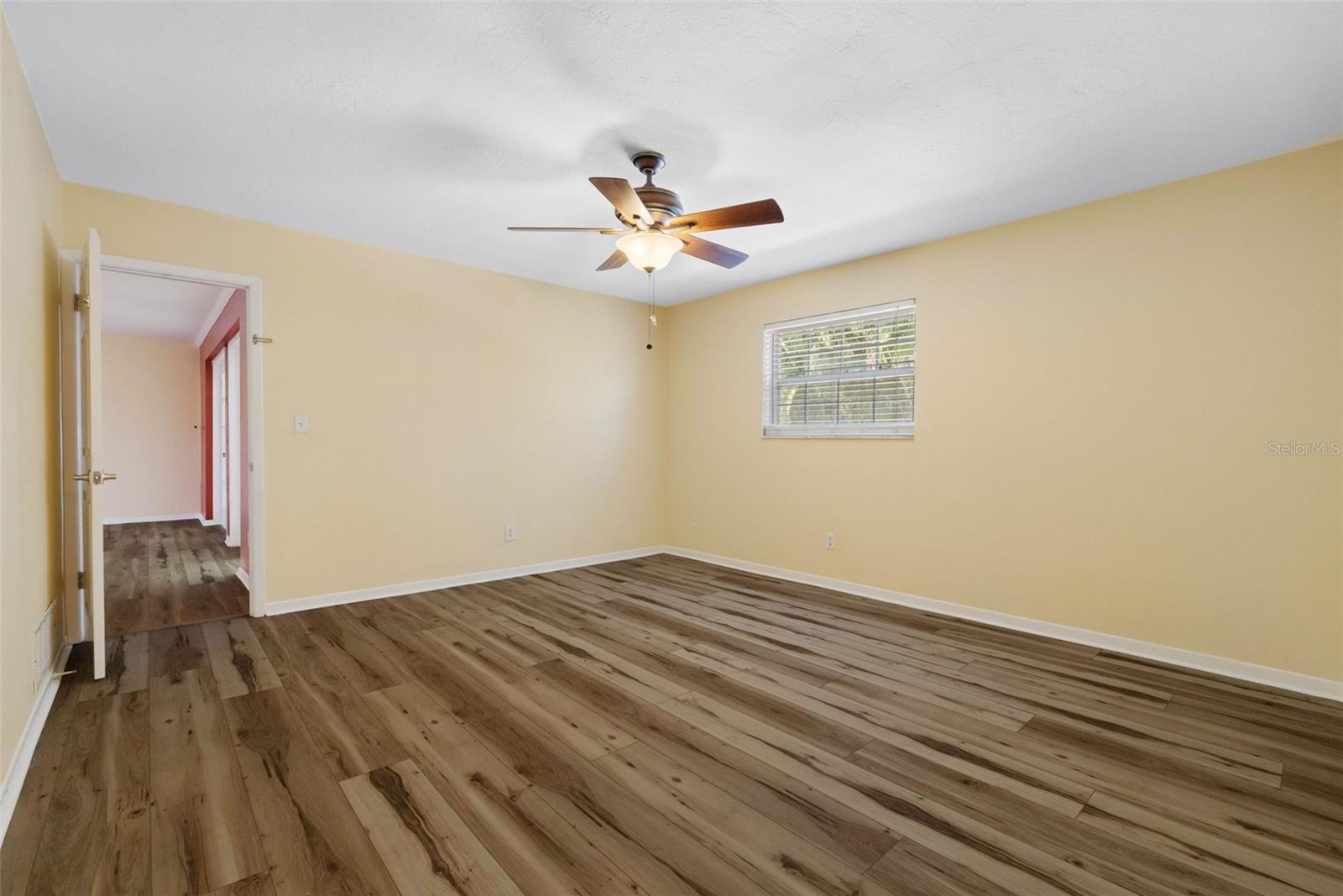 14331 APACHE AVE