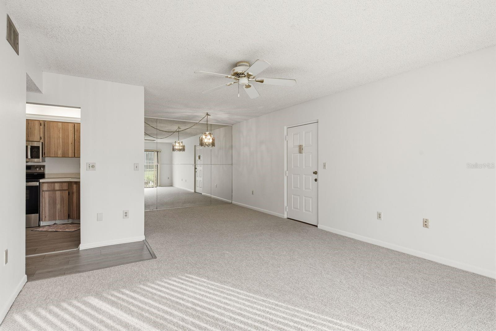 1871 PINE RIDGE WAY W #E1