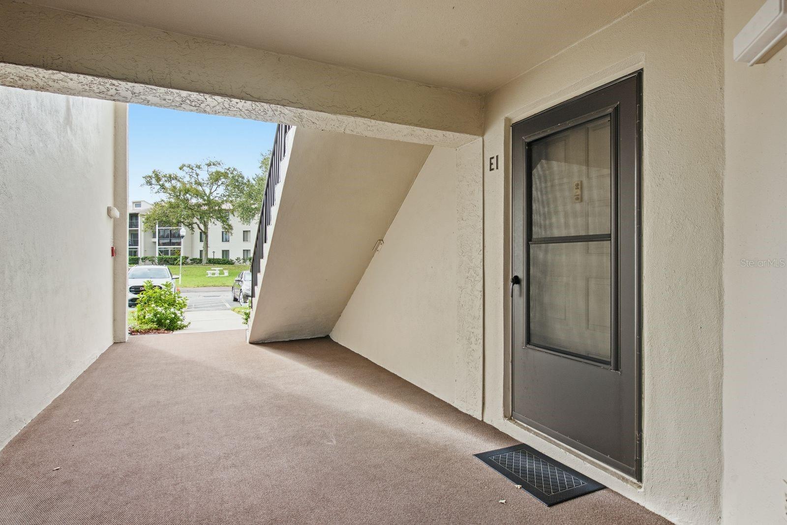 1871 PINE RIDGE WAY W #E1