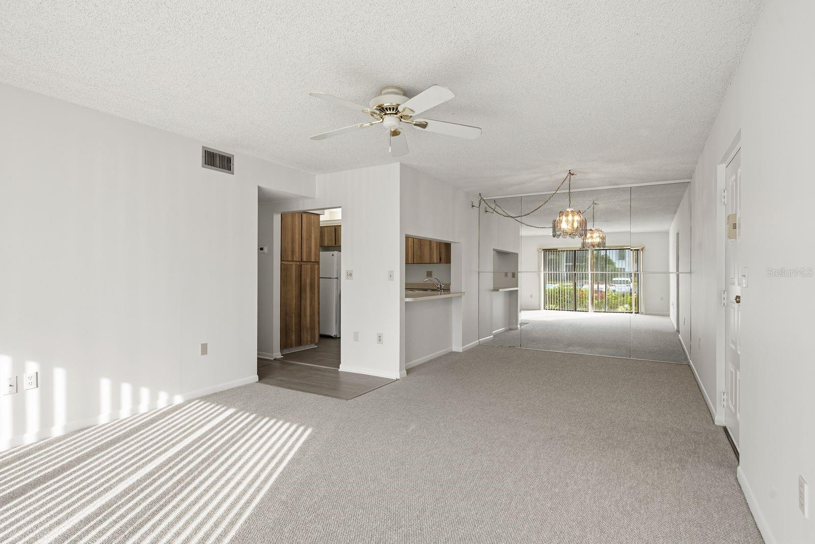 1871 PINE RIDGE WAY W #E1