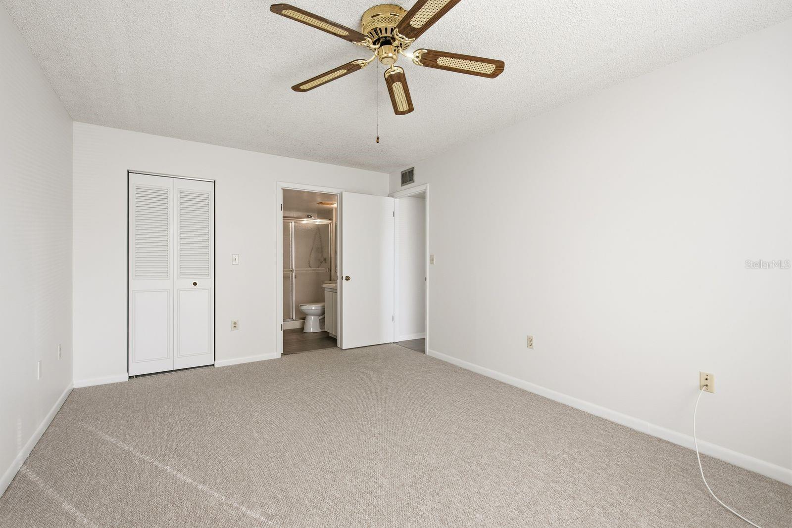1871 PINE RIDGE WAY W #E1
