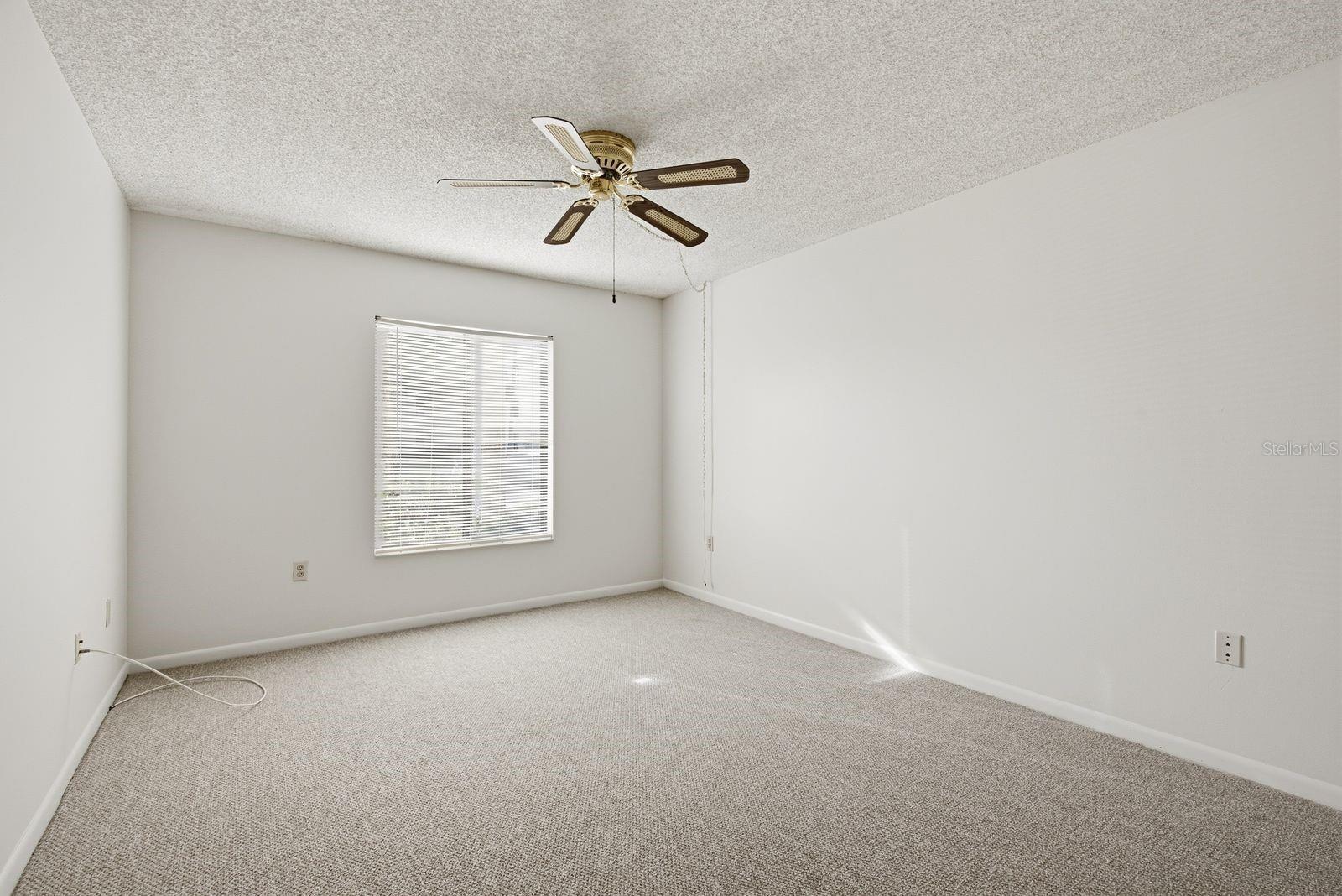 1871 PINE RIDGE WAY W #E1