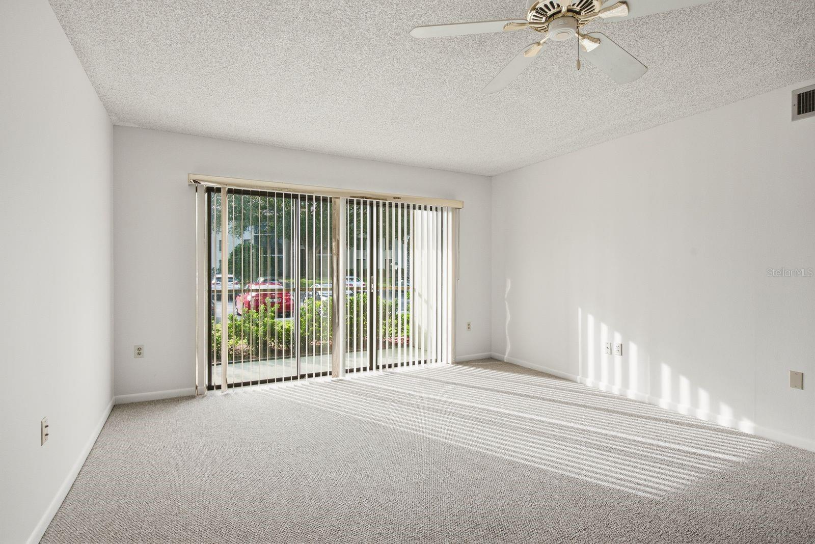 1871 PINE RIDGE WAY W #E1