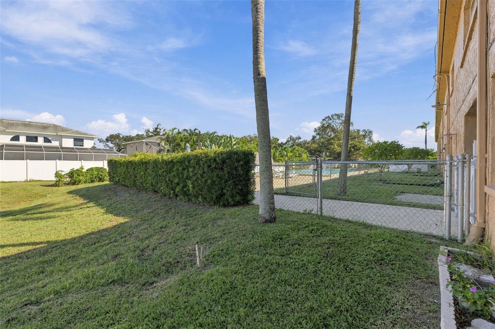 12300 PARK BLVD #106