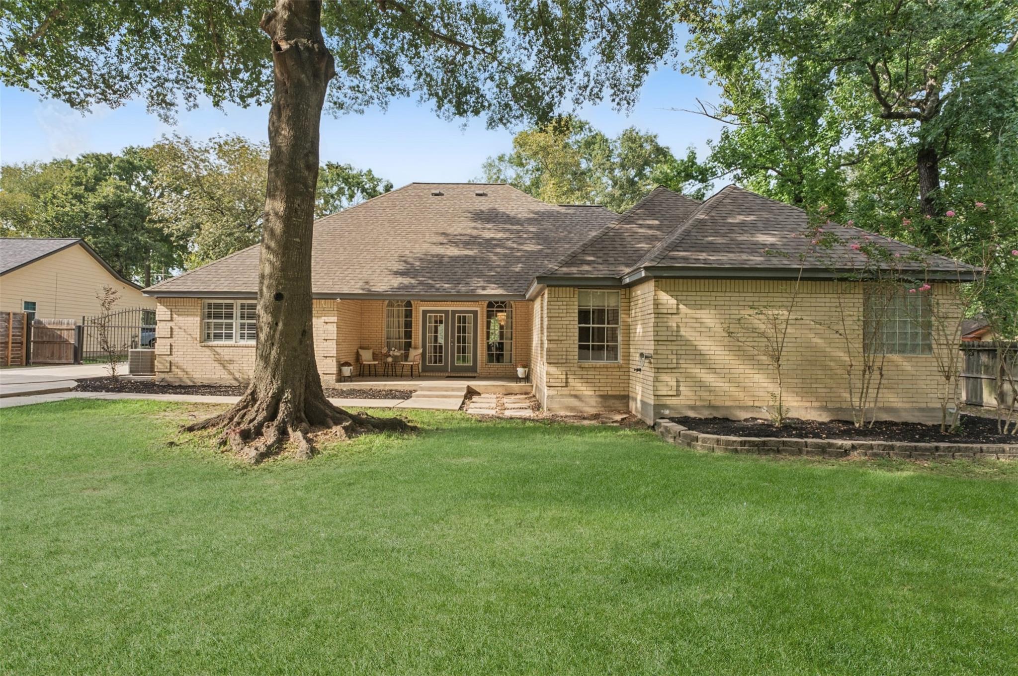 1107 Chateau Woods Parkway Drive