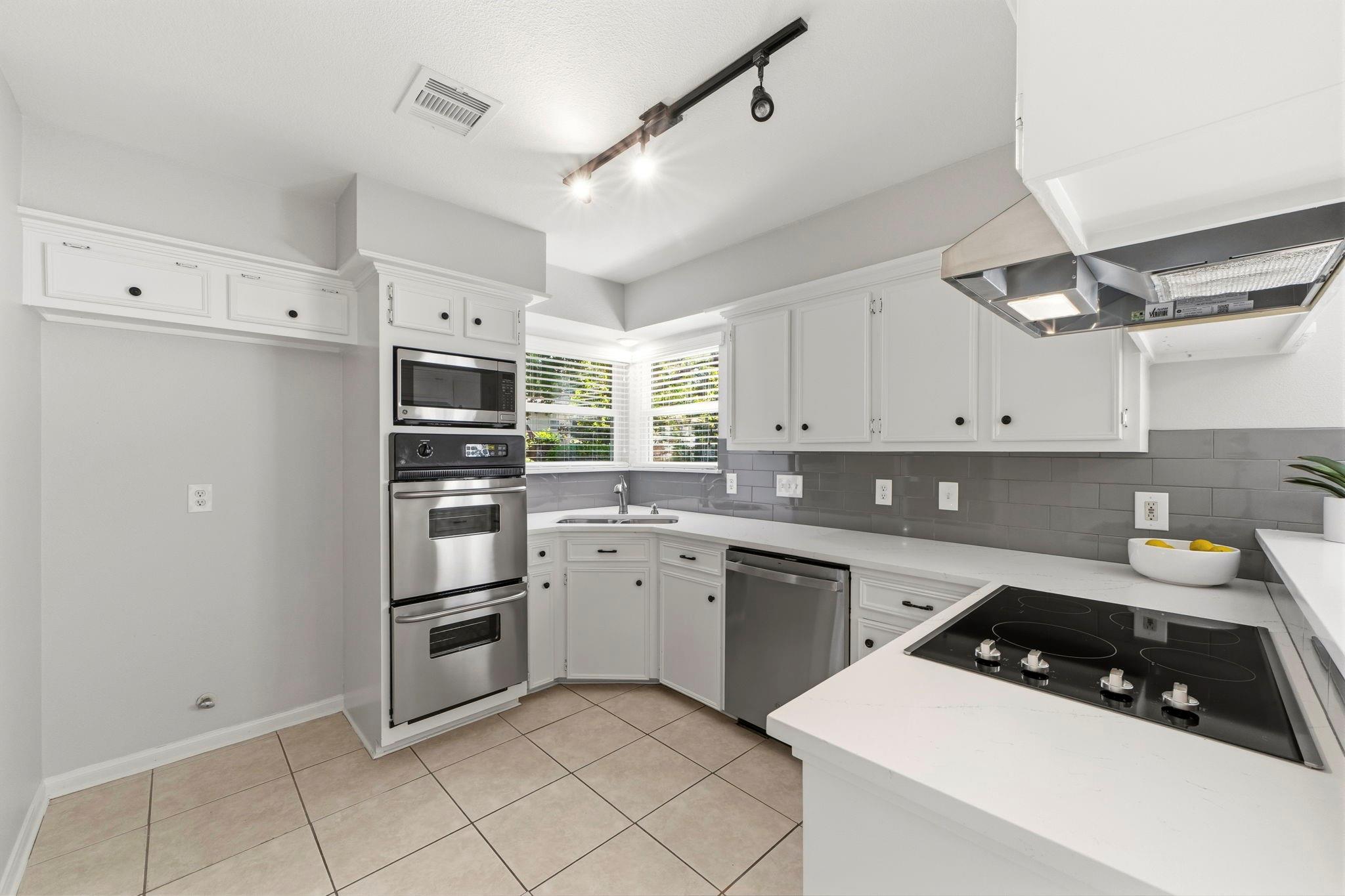 2002 Parkdale Drive